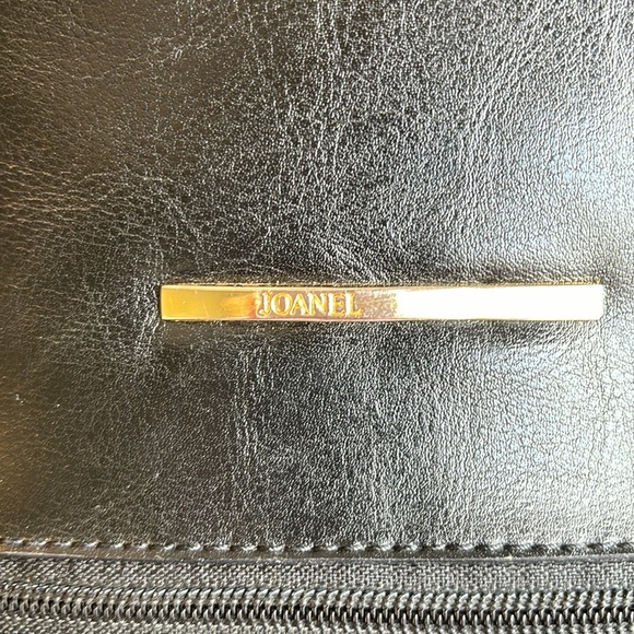 Beautiful Two toned leather backpack - Picture 6 of 6